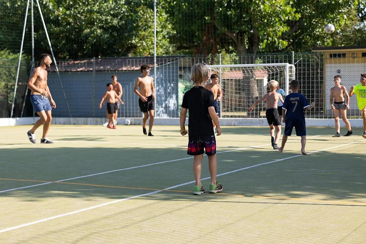 Dante Mobile Homes In Camping Classe Village Lido di Dante