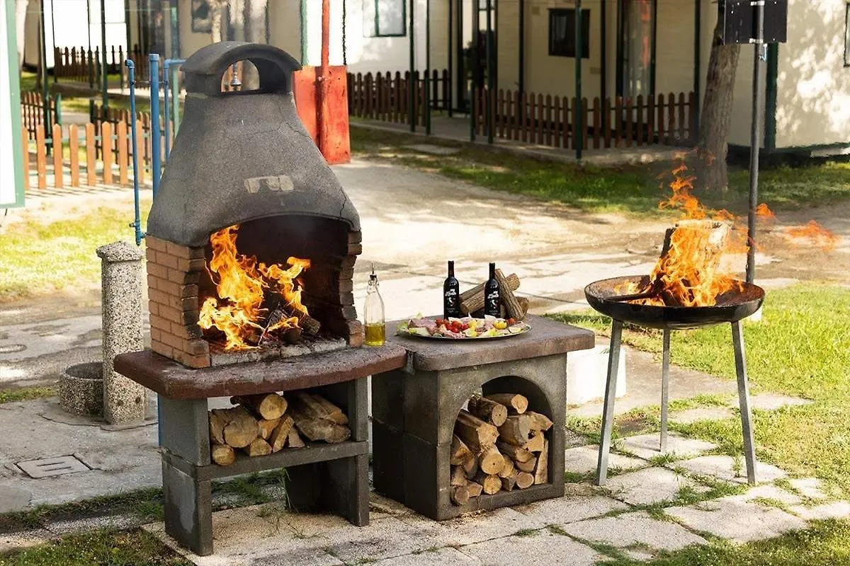 Dante Mobile Homes In Camping Classe Village Lido di Dante